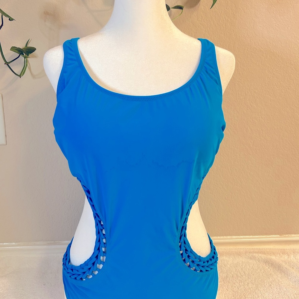 Profile By Gottex swimsuit new